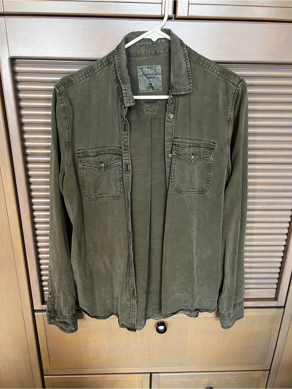 Women’s Olive Green Casual Distressed Button-Up Shirt Jacket